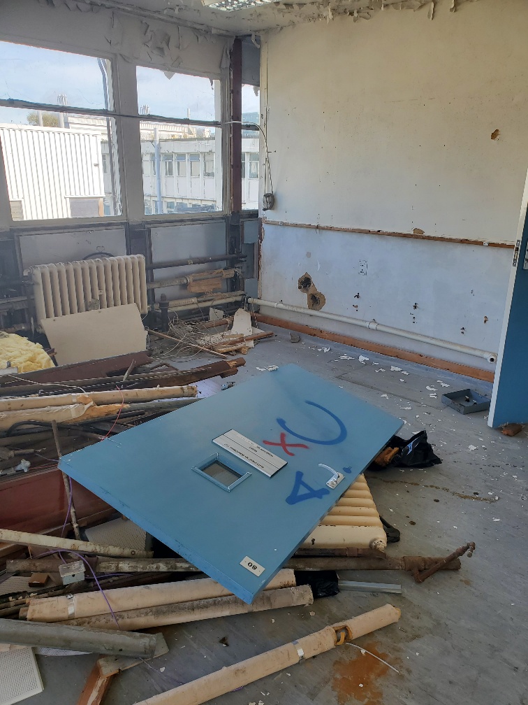 Asbestos Found on DEFRA Site
